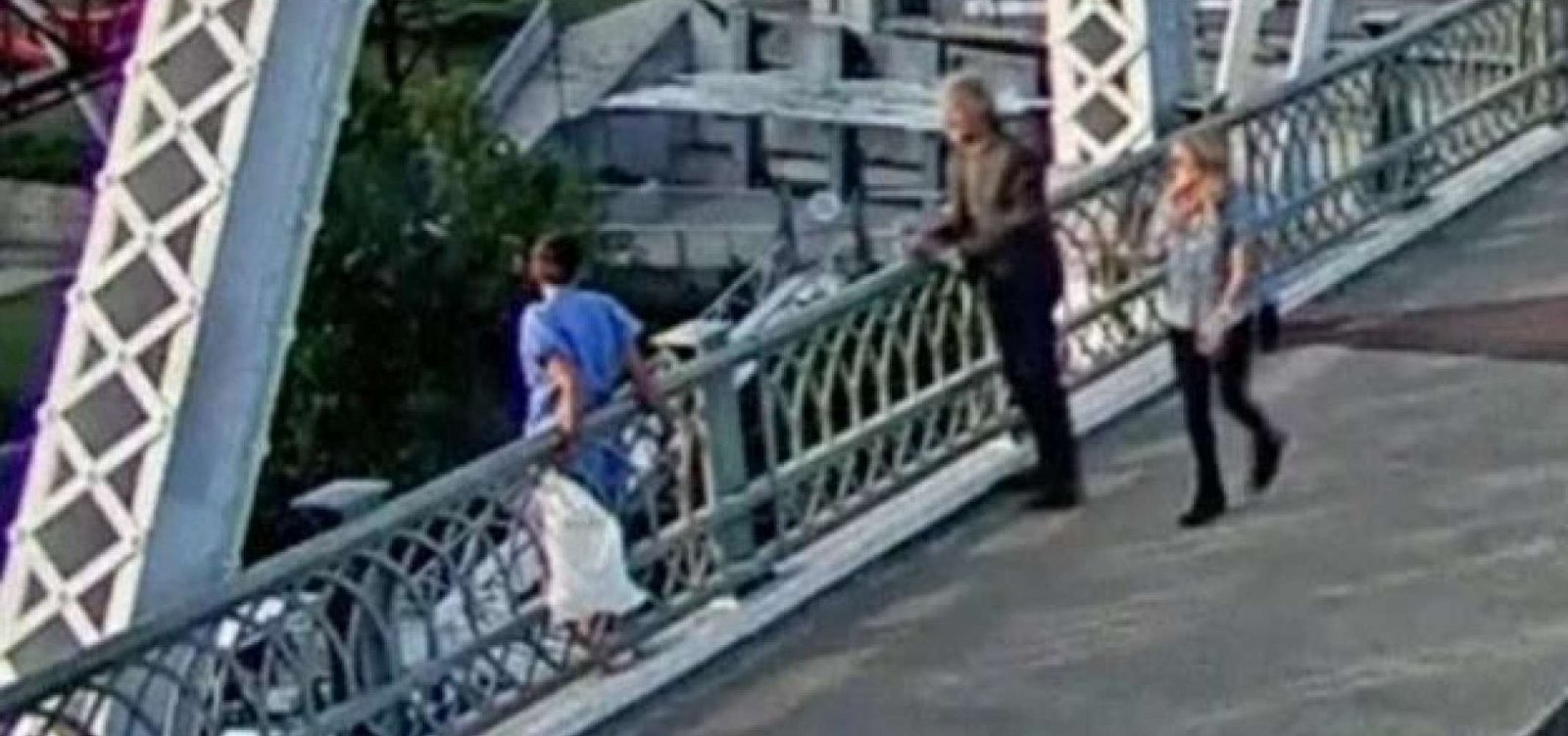 Jon Bon Jovi convinces woman to step off bridge in US