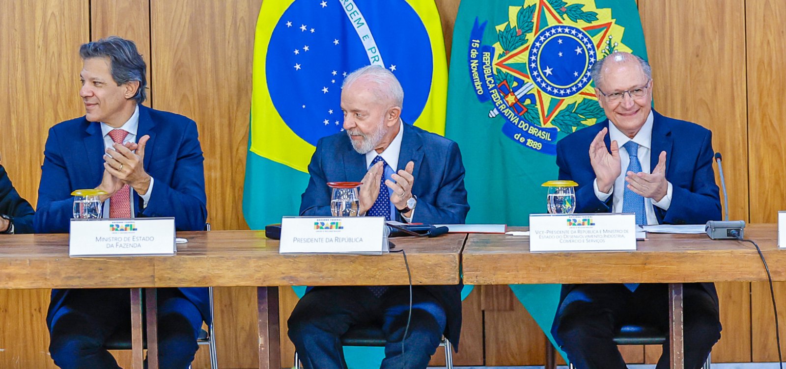 Lula afirma que Haddad precisa transmitir mais entusiasmo: "Até o Alckmin passou"