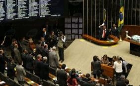 Recorde: sessão de discussão do impeachment é a mais longa da história da Câmara