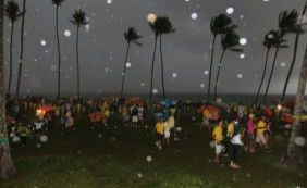 Chuva afugenta manifestantes favoráveis ao impeachment no Jardim de Alah