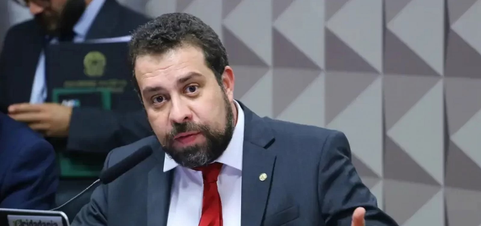 Boulos pedirá prisão de Marçal após post com suposto receituário falso 