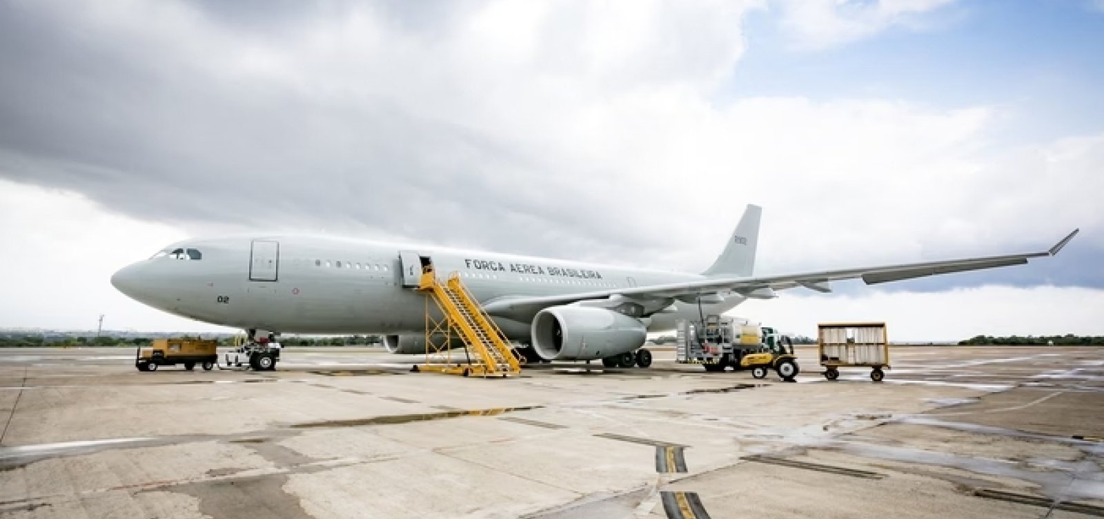 Voo da FAB decola de Beirute com 229 brasileiros a bordo