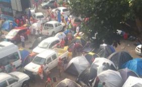 Integrantes do MST acampam e protestam contra impeachment no CAB