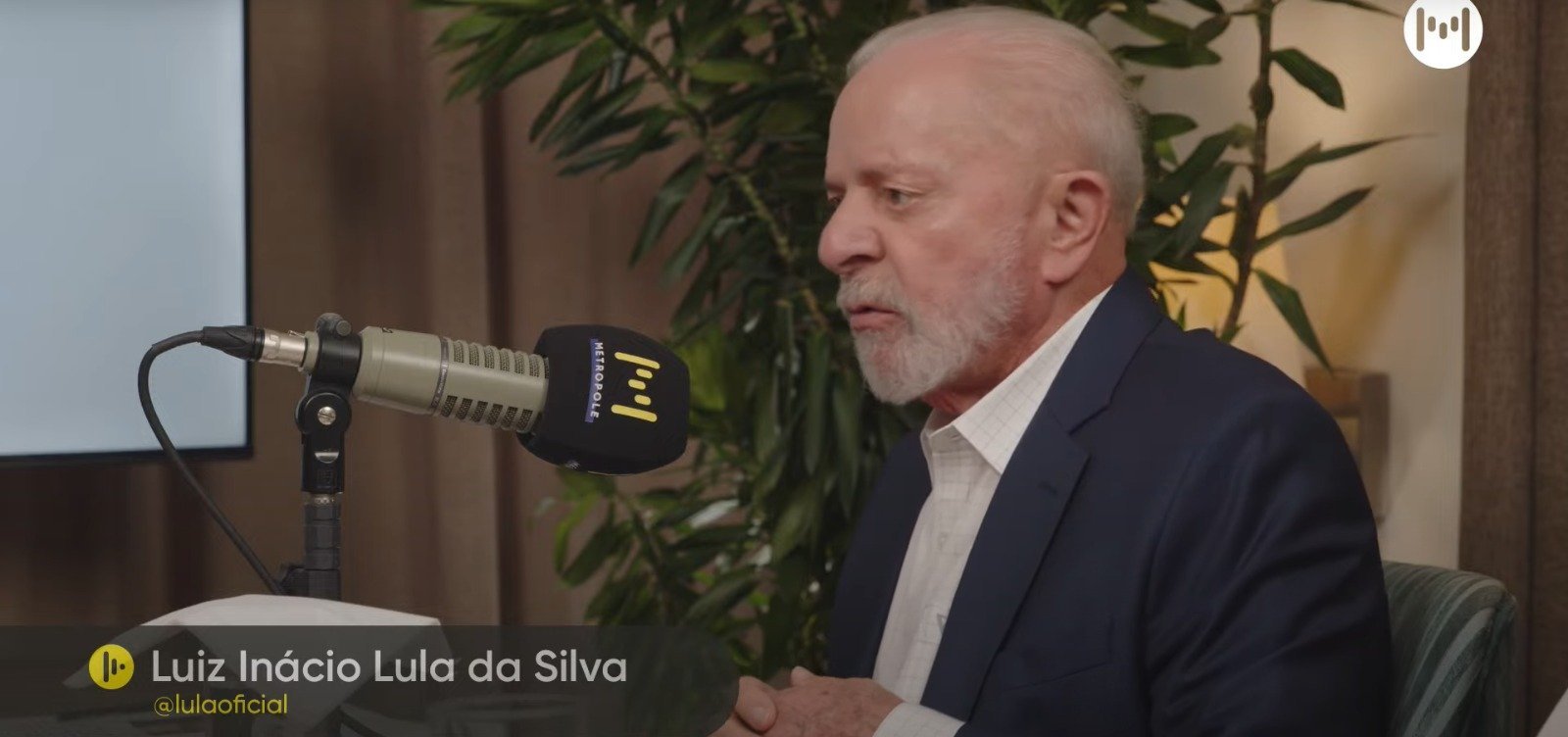 Em Salvador, Lula celebra futebol nordestino e revela: "só tenho uma divergência com a maioria dos baianos, eu sou Vitória"