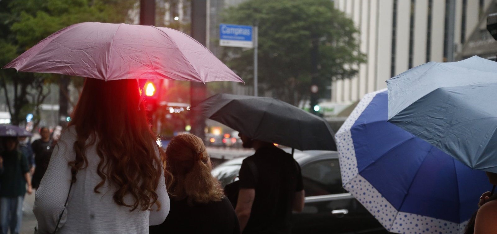 Bahia em alerta de chuvas intensas para esta segunda, diz Inmet