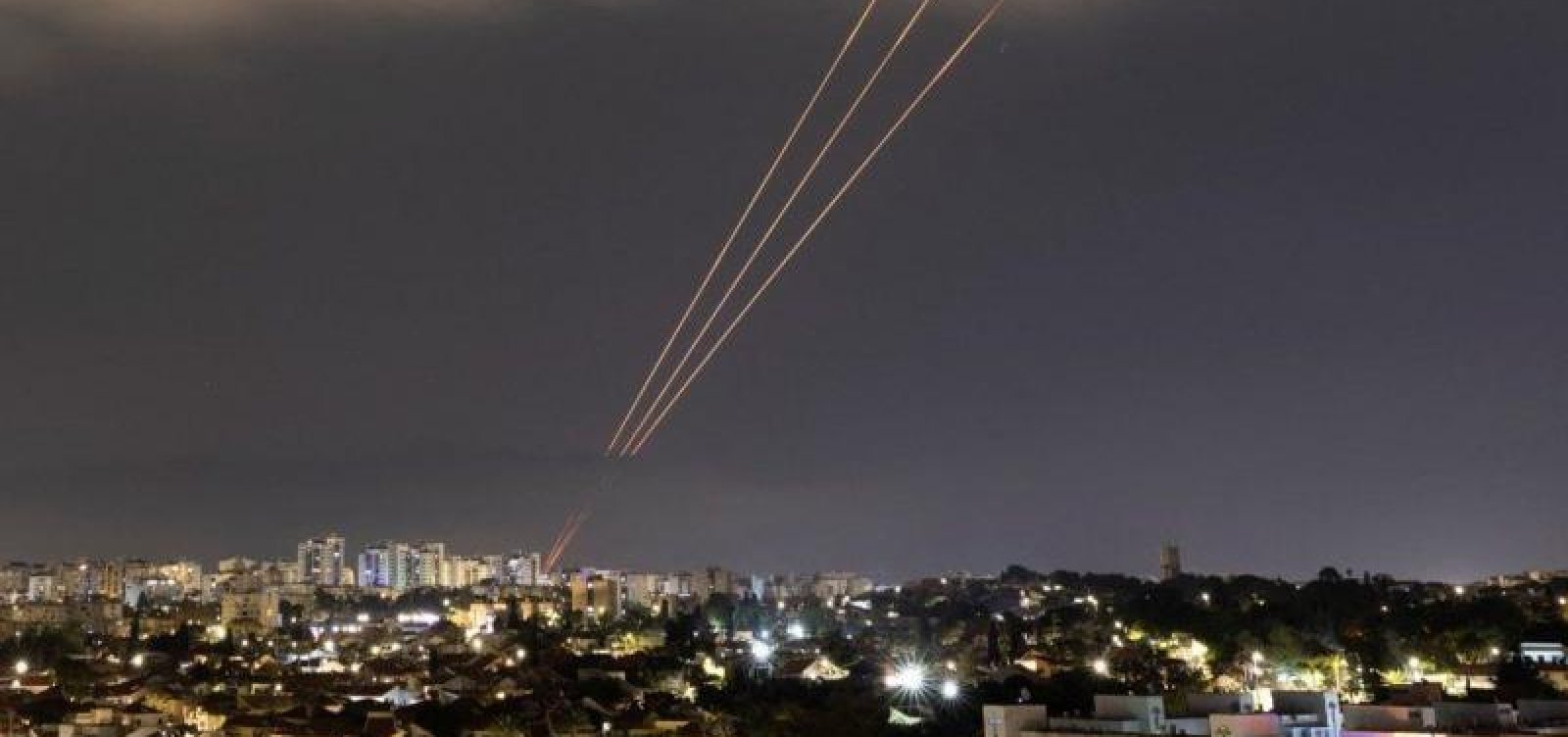 Israel conclui ataques a alvos militares e Irã promete retaliar