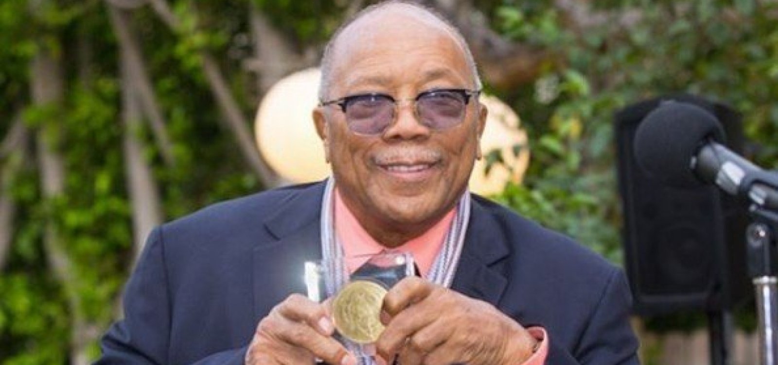 Morre Quincy Jones, ícone da indústria musical, aos 91 anos