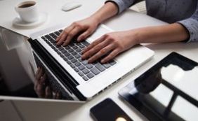 Ministro defende "coexistência" de internet fixa com e sem limite de uso