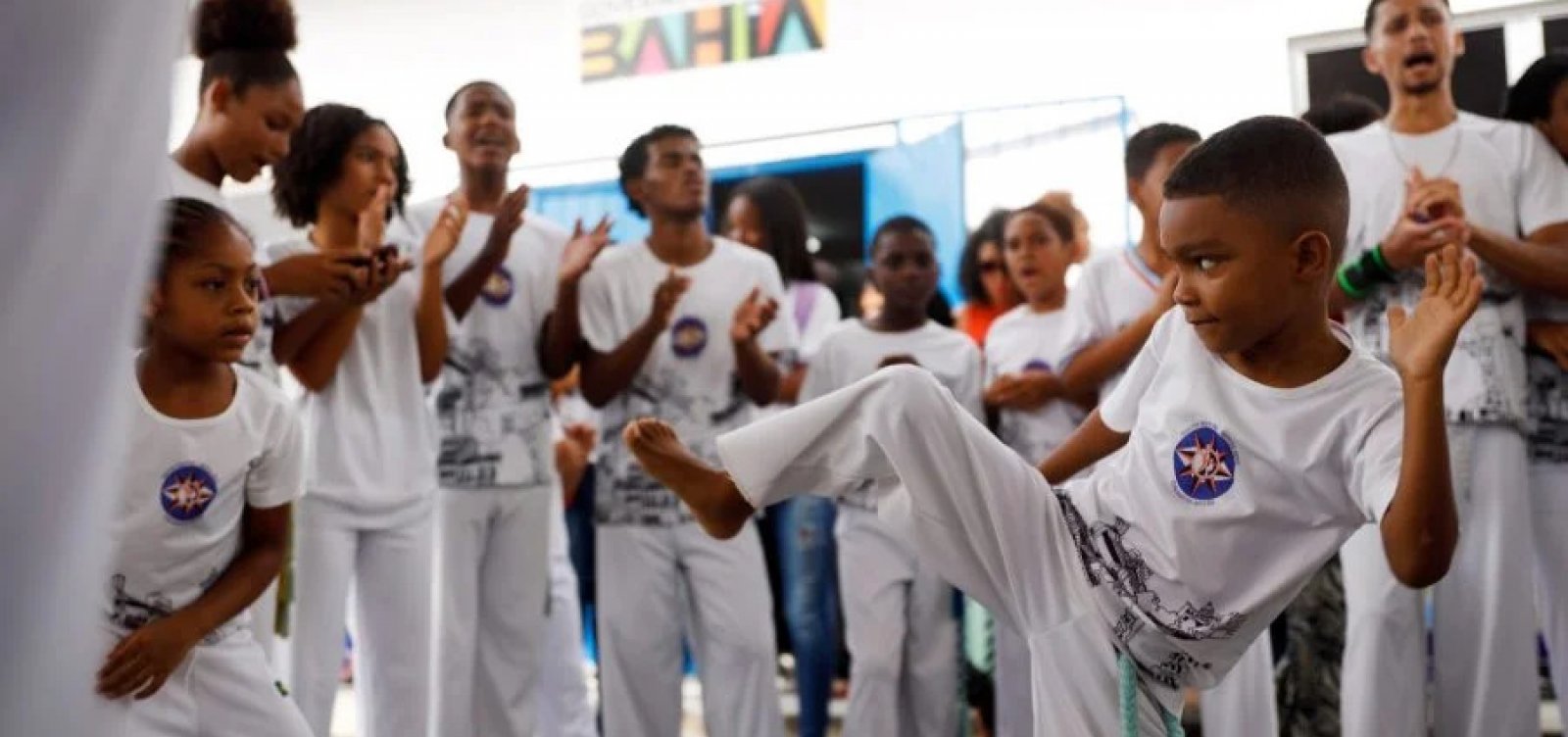 Governo da Bahia regulamenta Lei Moa do Katendê, que salvaguarda capoeira no estado