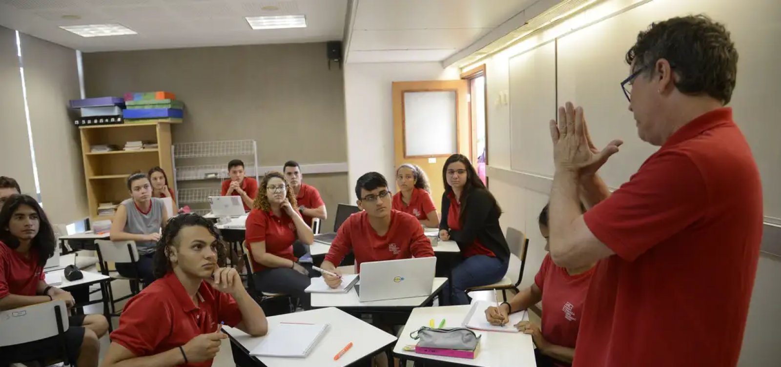 Novo ensino médio terá transição e poderá ser implementado só em 2026, decide CNE