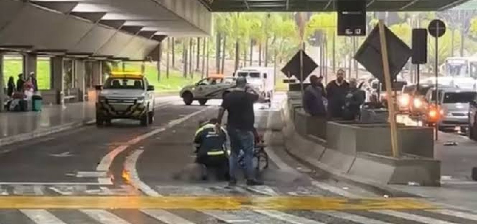 Polícia suspeita de conduta dos seguranças de homem executado em aeroporto de SP