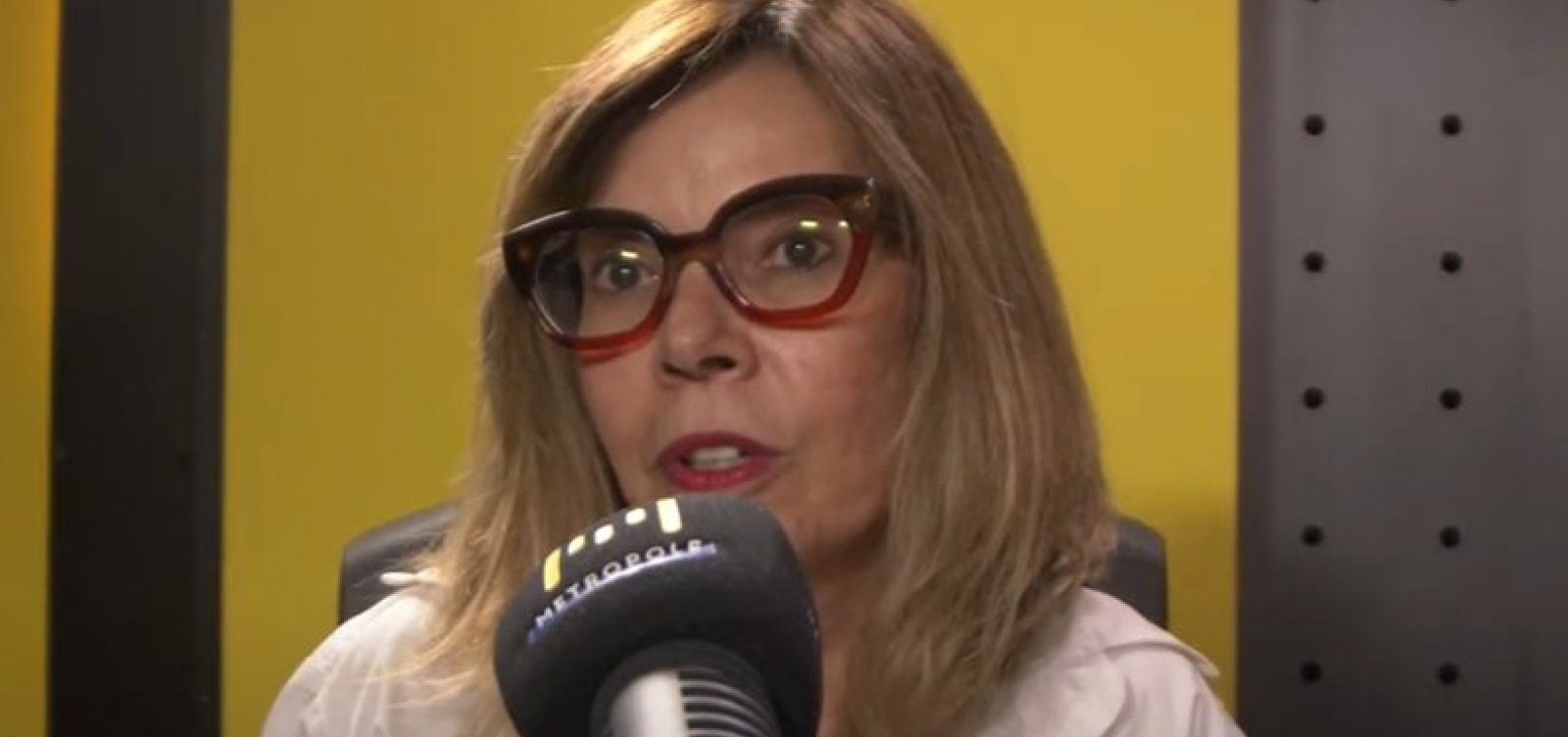 "Não pode colocar trinta, quarenta cadeiras", diz Rita Tourinho sobre medida que proíbe mesas e cadeiras em porta de bares