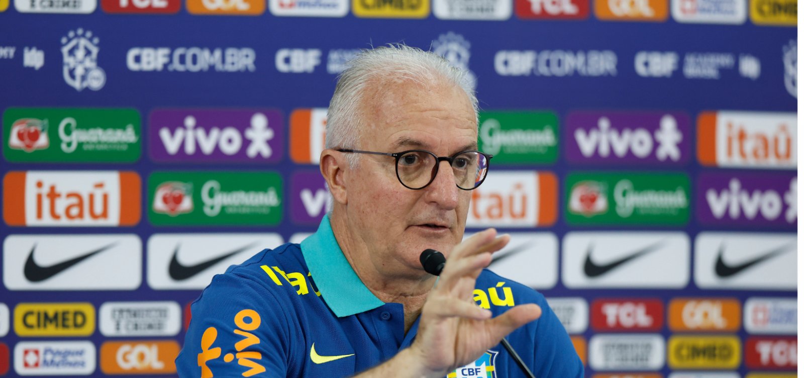 Dorival Júnior confirma mudança na escalação para encarar Uruguai