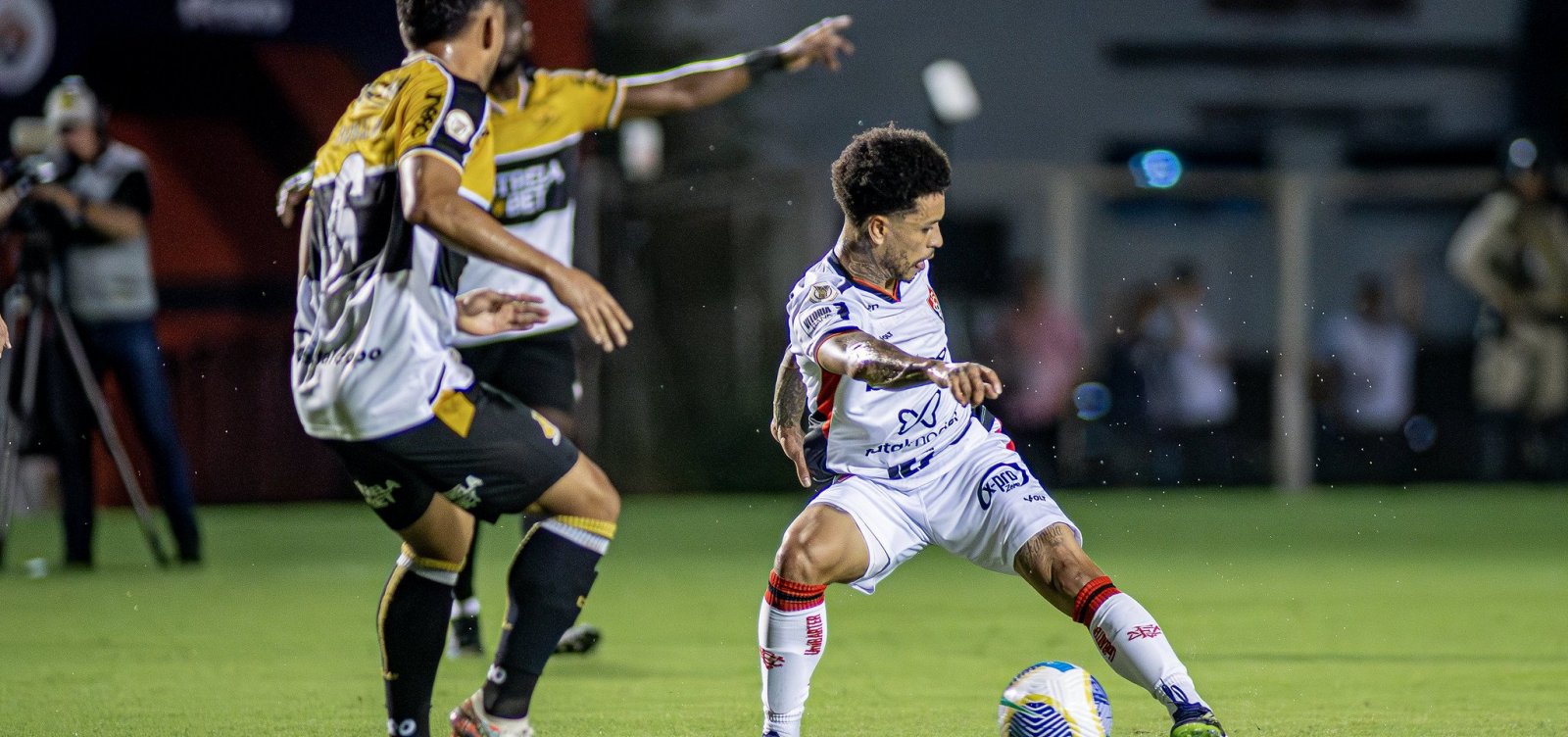 Criciúma x Vitória: veja onde assistir, horário e prováveis escalações do jogo