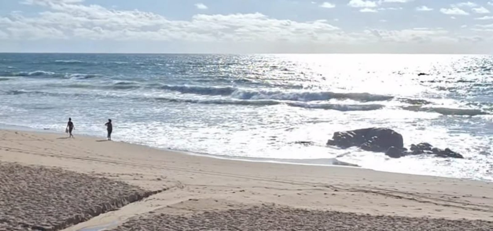 Jovem de 15 anos desaparece após se afogar na praia de Stella Maris; local não tinha monitoramento