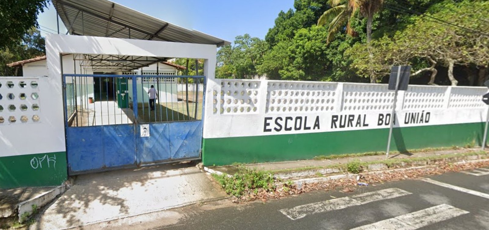 Professora denuncia intolerância religiosa e racismo em escola de Camaçari