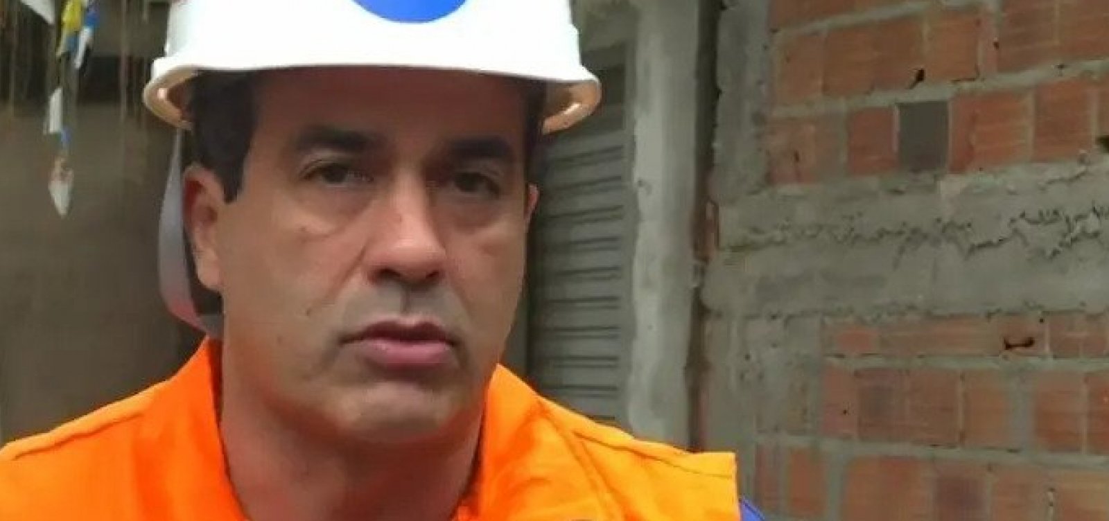 Prefeito Bruno Reis se pronuncia após deslizamento de terra em Salvador