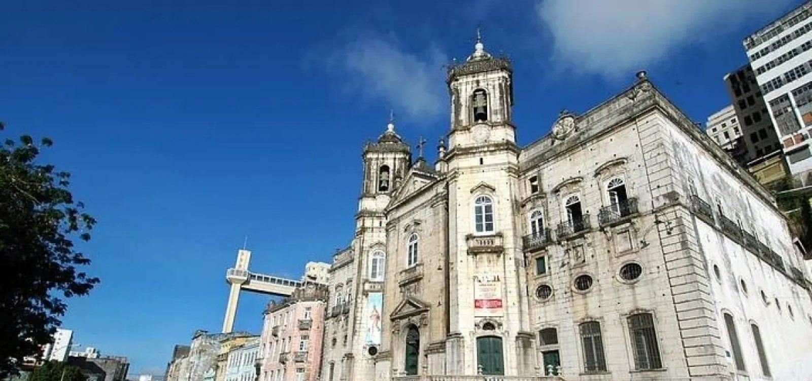 Feira social oferece serviços gratuitos de saúde e assessoria jurídica para população