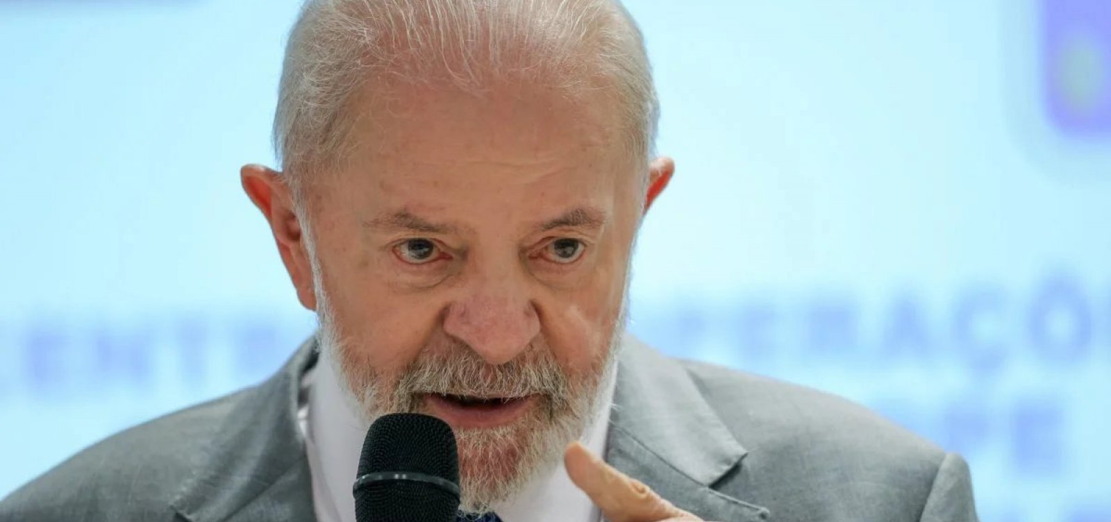 Após indiciamento de Bolsonaro, Lula pede discrição