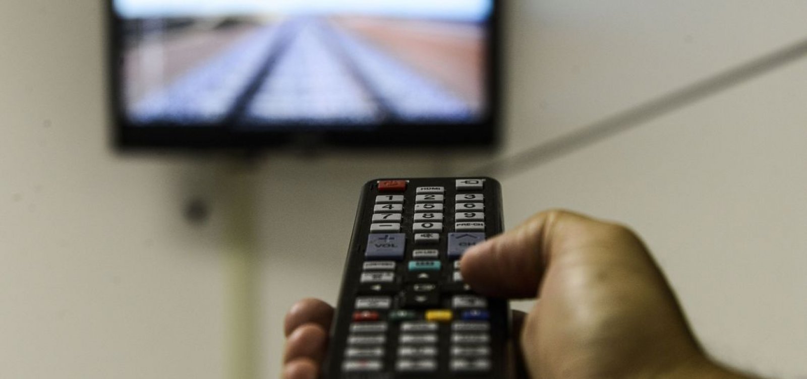 Proposta de proibir venda de TVs sem antena digital avança na Câmara