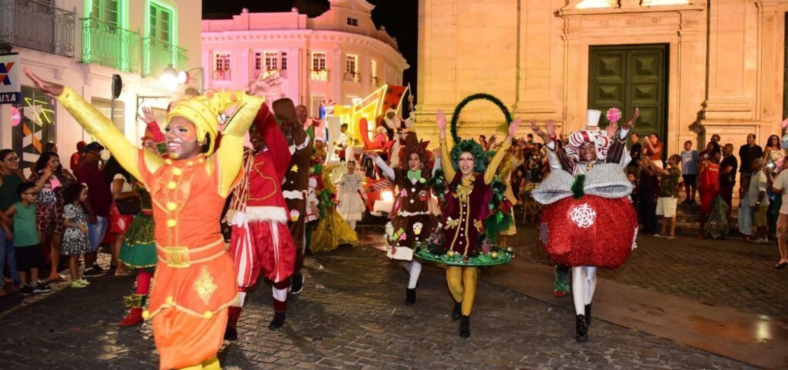 Abertura oficial do Natal de Salvador é adiada por causa das fortes chuvas