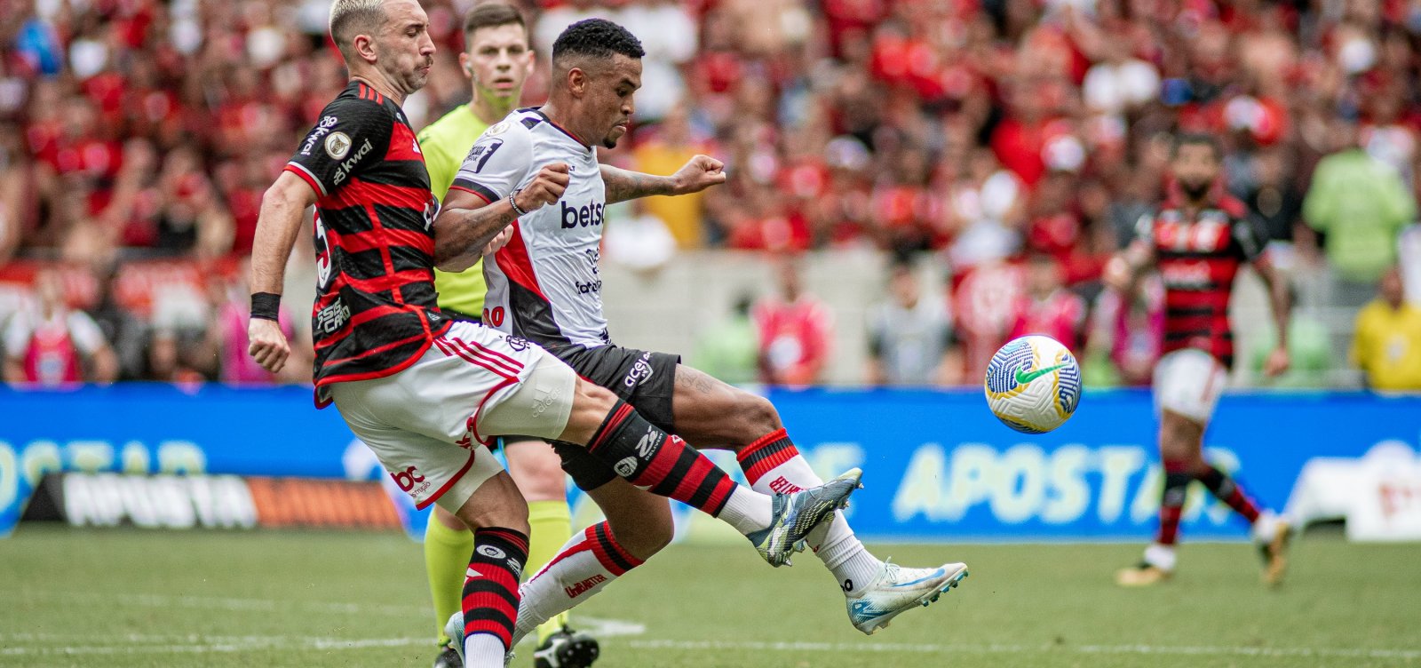 No Maracanã, Vitória empata com o Flamengo no encerramento do Brasileirão 2024