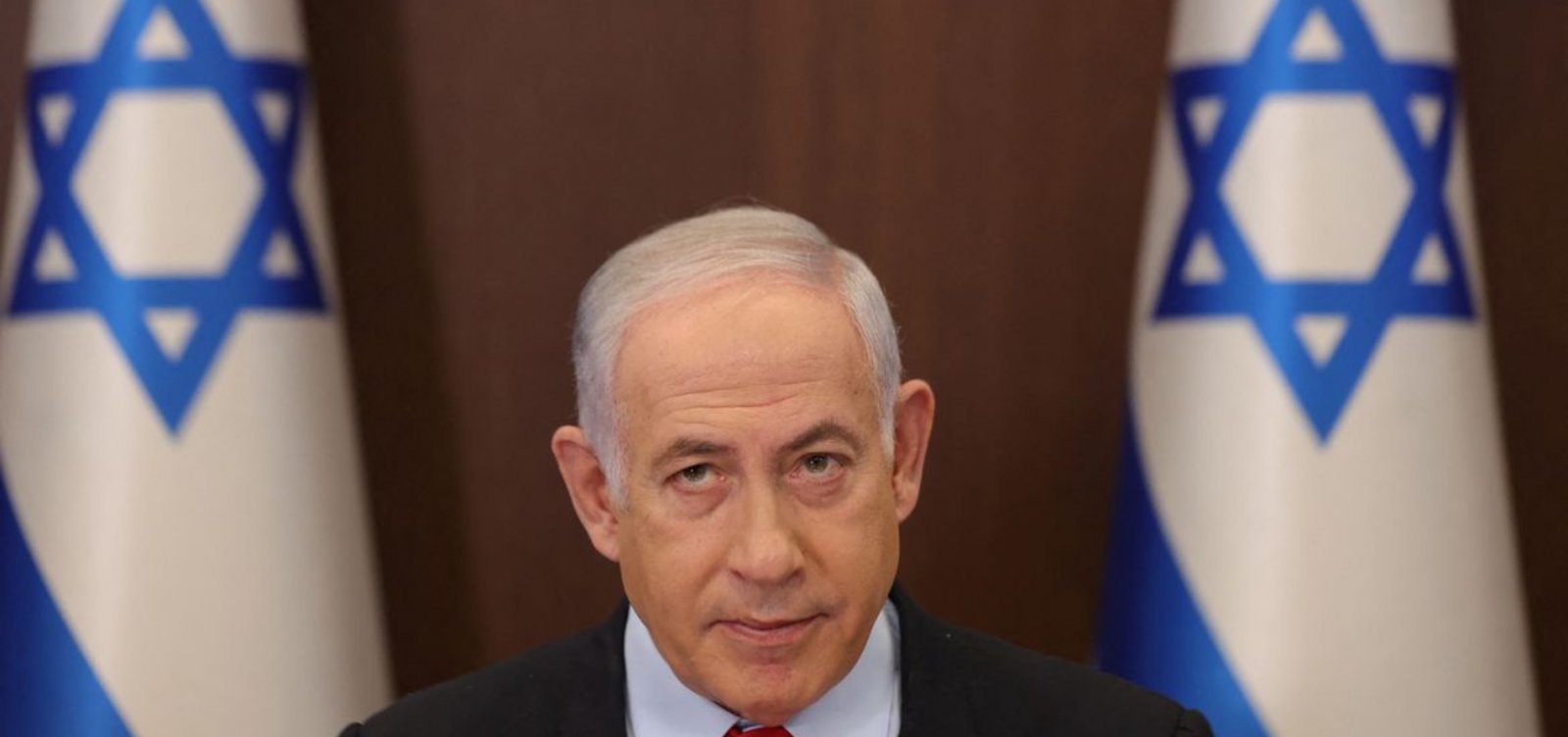 Netanyahu permanece em Israel enquanto negociações de cessar-fogo avançam