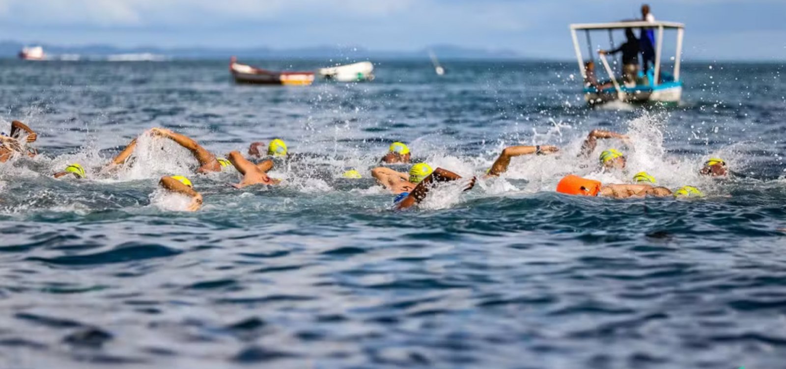 Henrique Figueirinha e Lizian Sobral conquistam a Travessia Itaparica-Salvador 2024