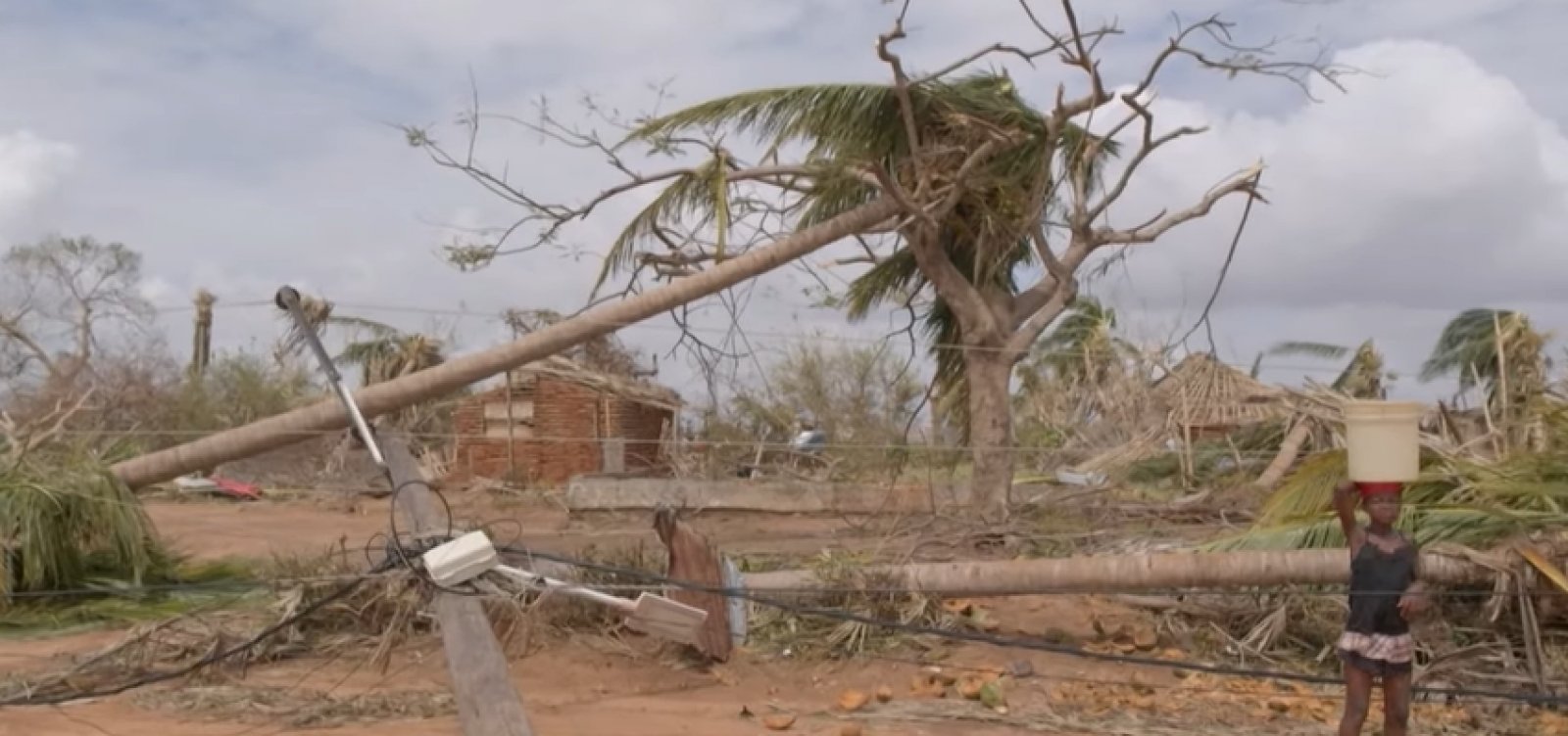 Ciclone deixa pelo menos 94 pessoas mortas em Moçambique