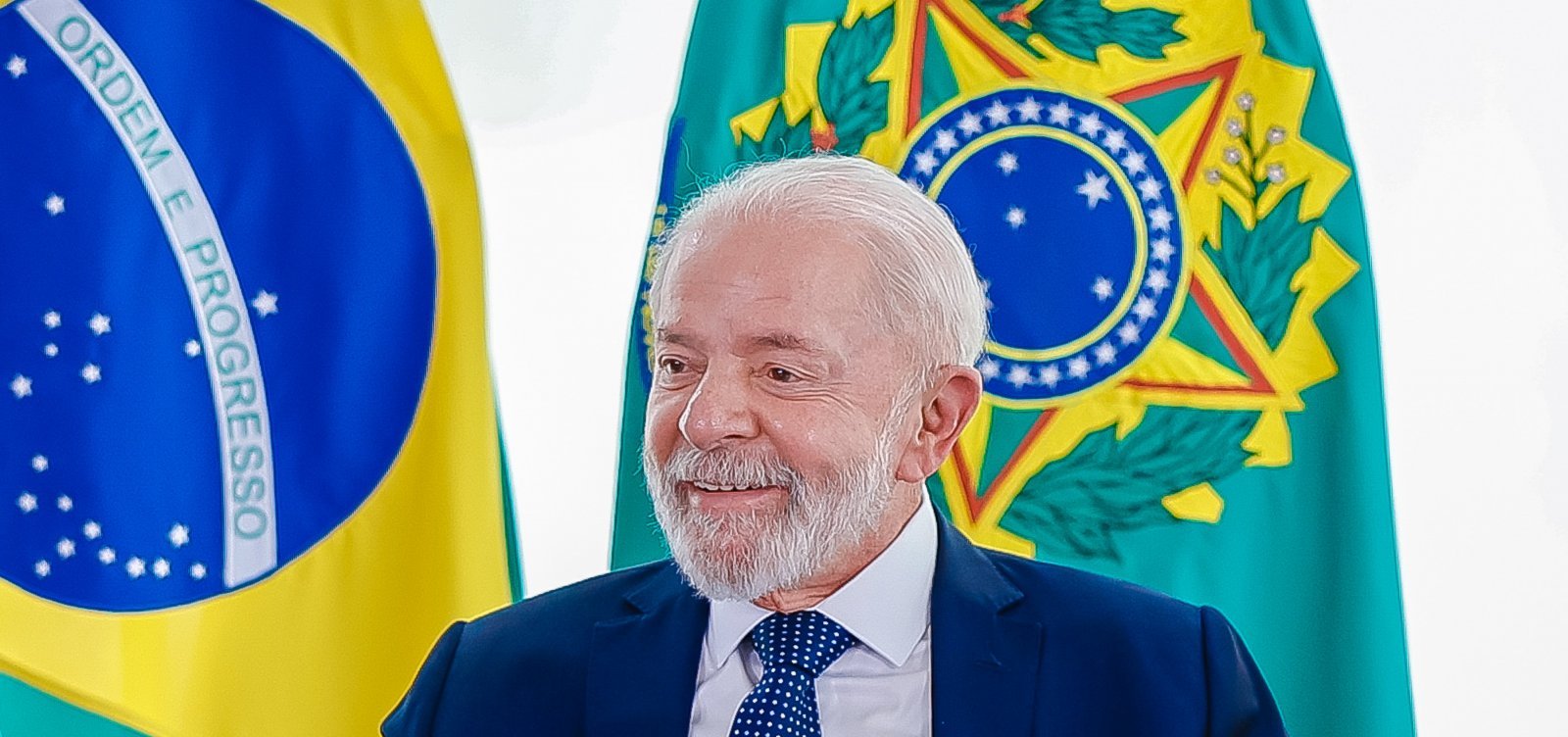 Lula assina indulto natalino de 2024; veja critérios