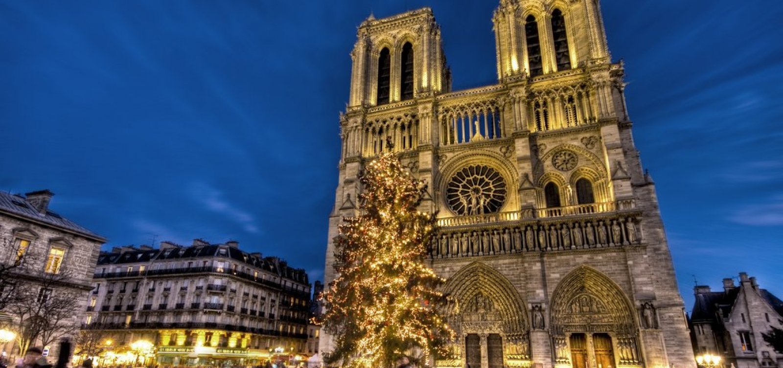 Catedral de Notre-Dame celebra primeira missa de Natal após incêndio em 2019