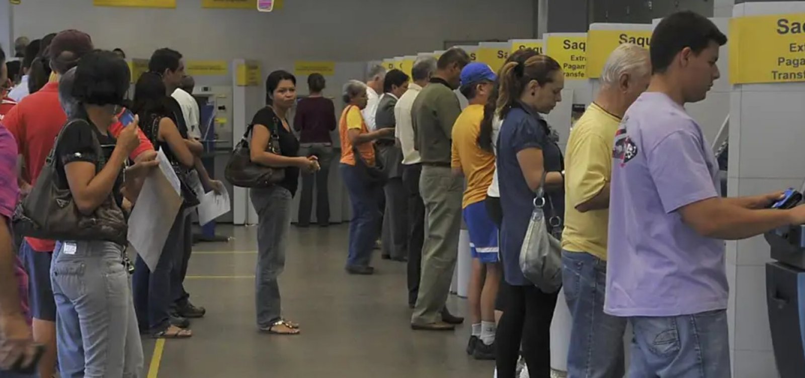 Bancos reabrem nesta quinta com funcionamento normal