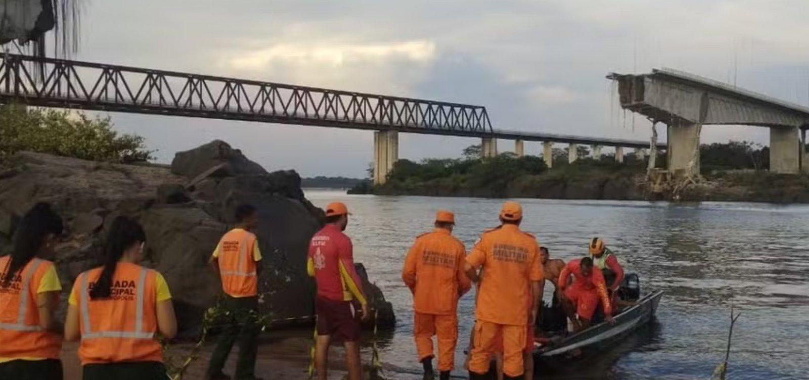 Estado de emergência é decretado por Prefeitura de Estreito após desabamento de ponte