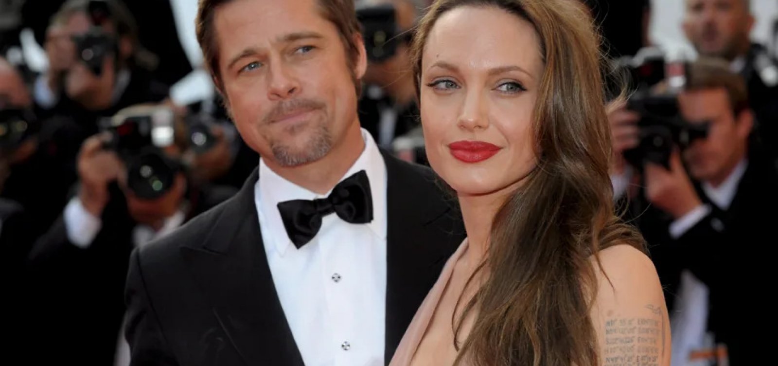 Angelina Jolie e Brad Pitt assinam divórcio após oito anos de disputa judicial