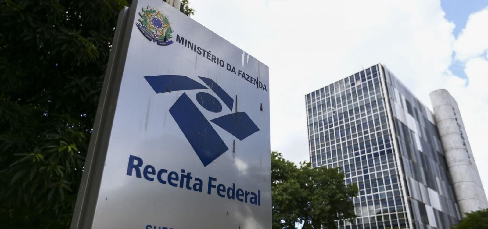 Receita Federal fiscalizará dados de cartões de crédito e Pix