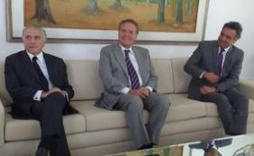 Renan Calheiros se reúne com Temer e Aécio na residência oficial do Senado