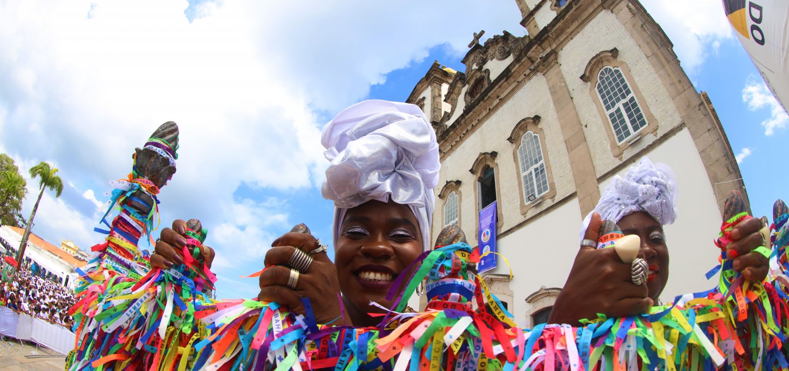 Fitinhas do Bonfim: conheça a origem e a tradição por trás do famoso amuleto religioso