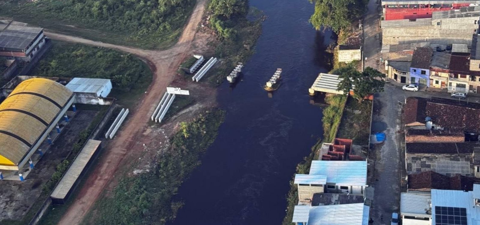 Governador sobrevoa e visita municípios do sul da Bahia afetados pelas chuvas 