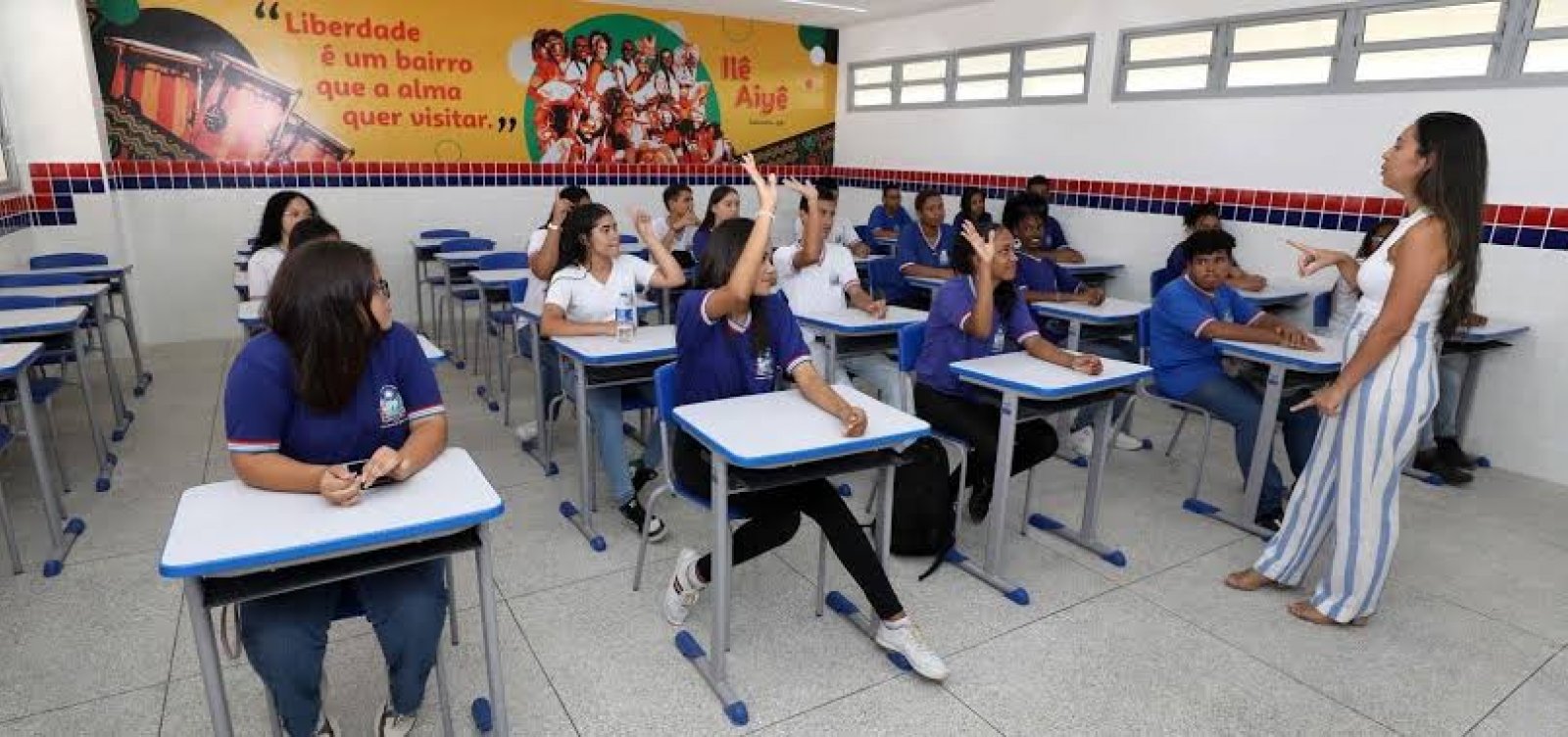 Estado convoca mais de trezentos professores para a Educação Básica