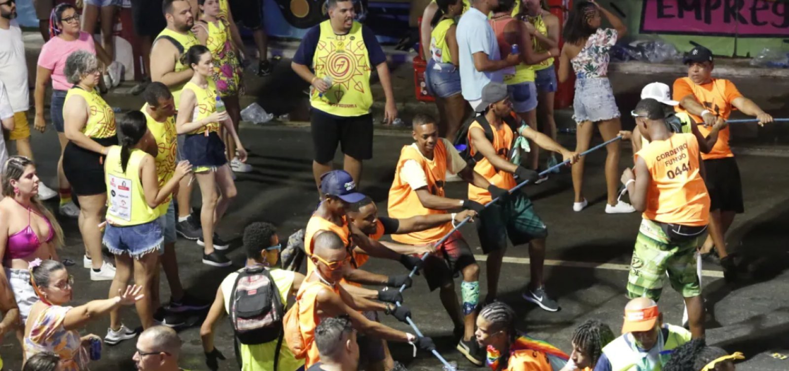 Cordeiros e blocos firmam TAC para melhores condições de trabalho no Carnaval de Salvador