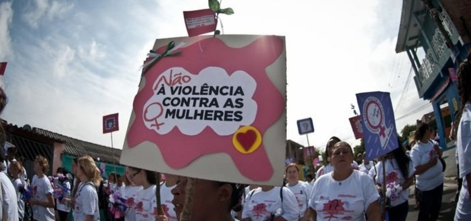 Campanha "Tô Na Rua, Mas Não Sou Sua" é lançada para carnaval de Salvador