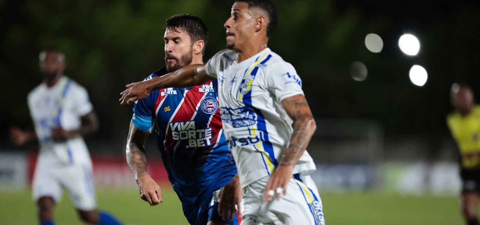 No Waldomirão, Bahia bate o Jequié e volta ao G-4 do Campeonato Baiano