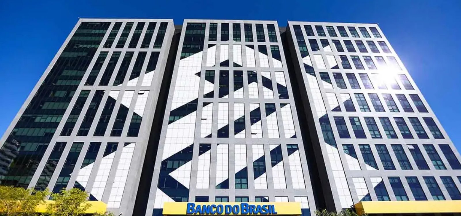 Banco do Brasil alerta para golpe do falso concurso