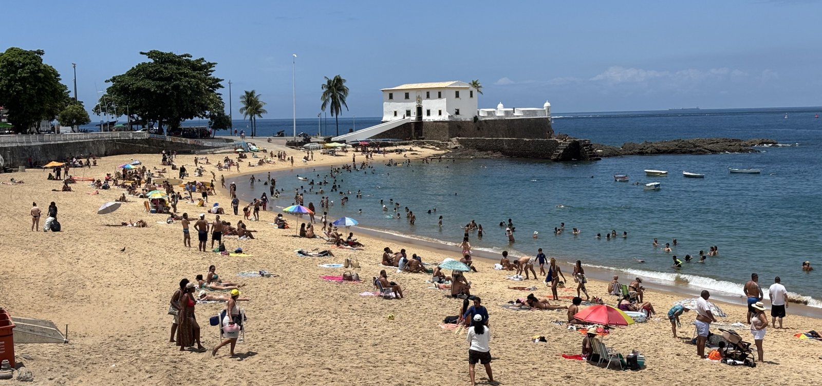 Projeto de lei propõe regulamentação da faixa de areia da praia do Porto da Barra