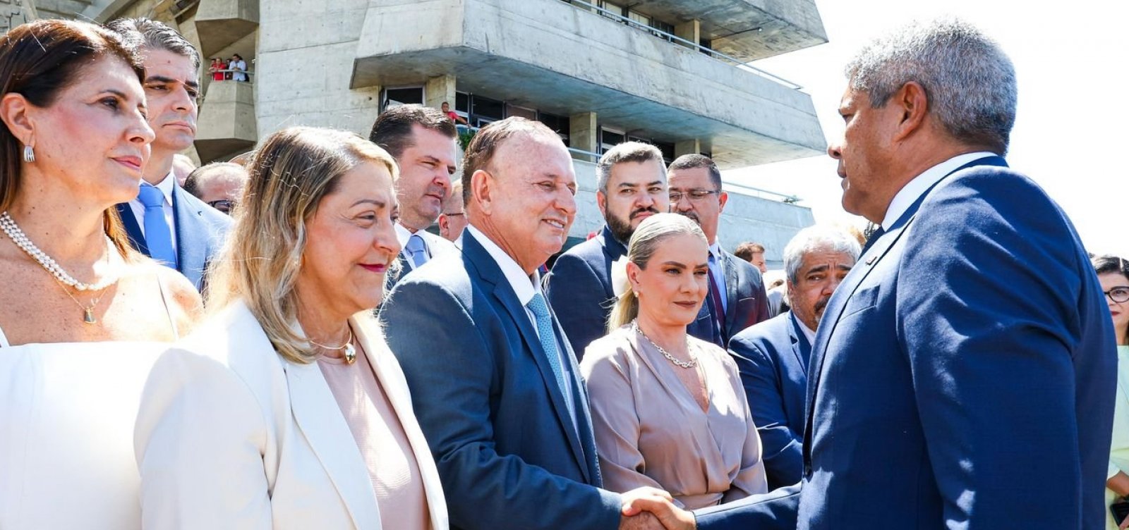 Em abertura dos trabalhos da ALBA, Adolfo Menezes diz que “milagre da Bahia é trabalho”