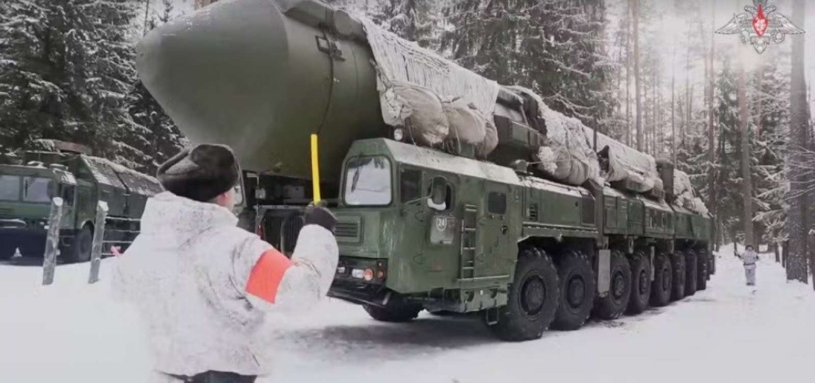 Rússia testa míssil nuclear intercontinental em treinamentos militares