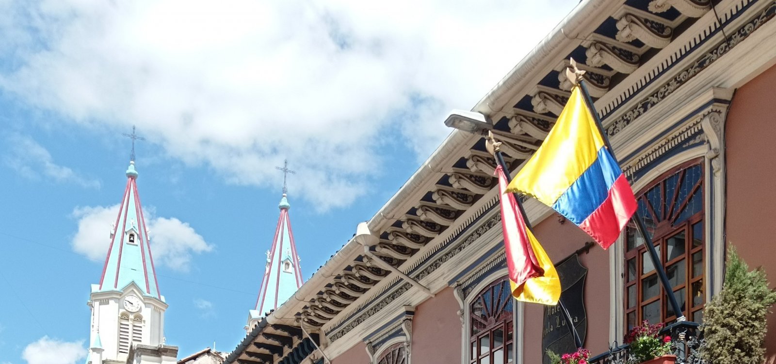 Eleições no Equador acontecem neste domingo com temor de violência e fronteira fechada