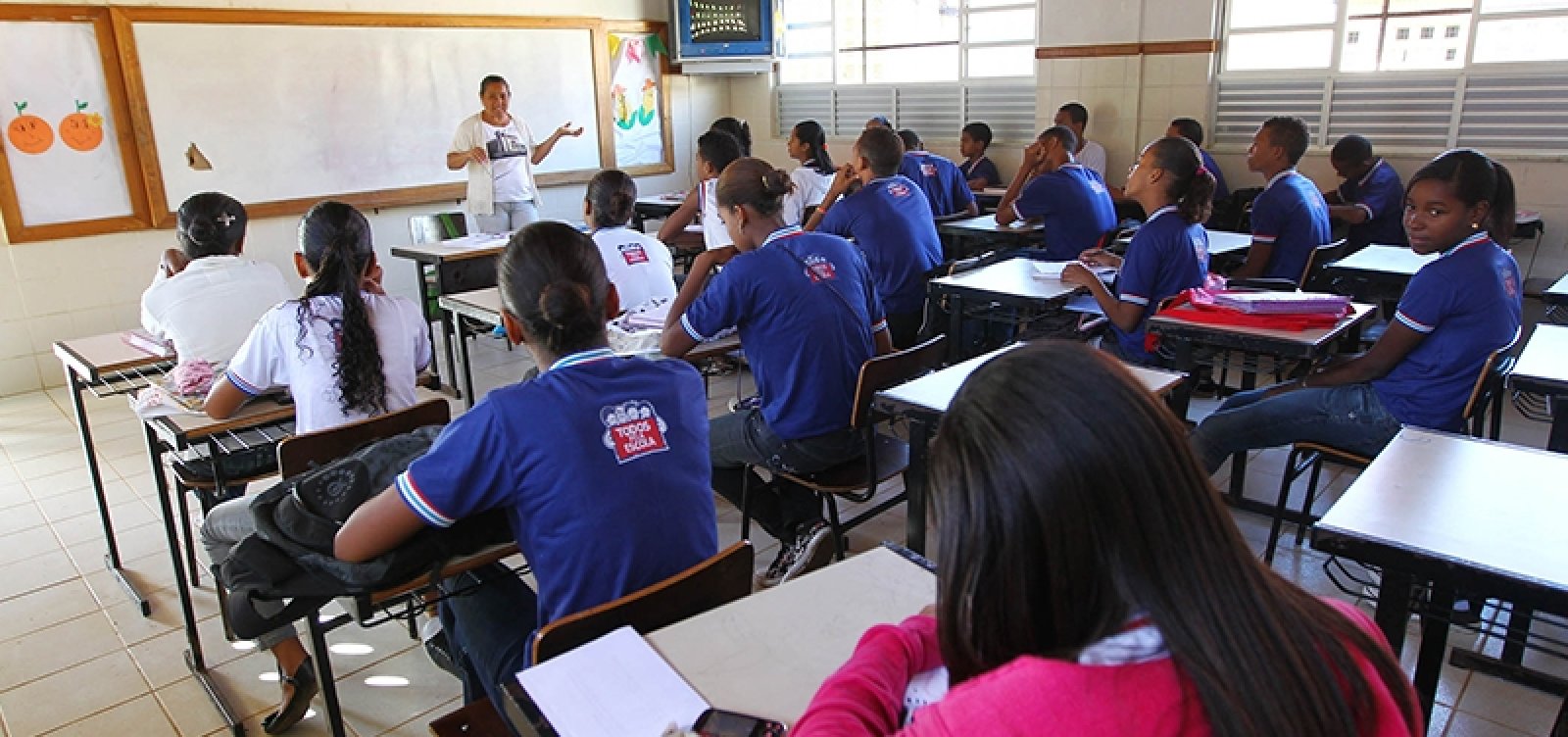 Novo piso salarial para professores da Bahia é confirmado por Jerônimo Rodrigues 