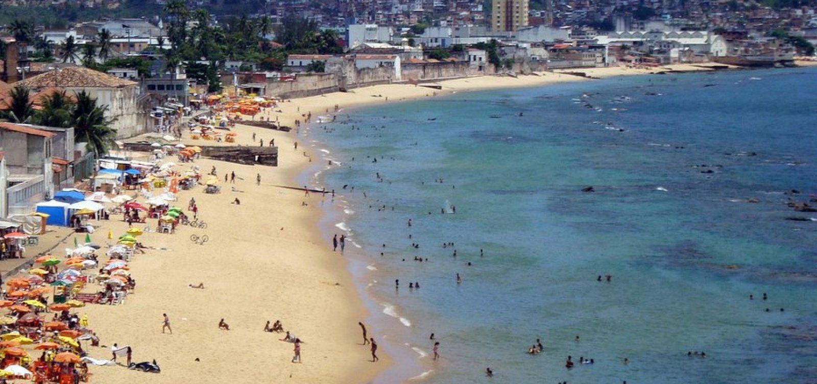 Salvador tem 20 praias impróprias para banho neste fim de semana, diz Inema