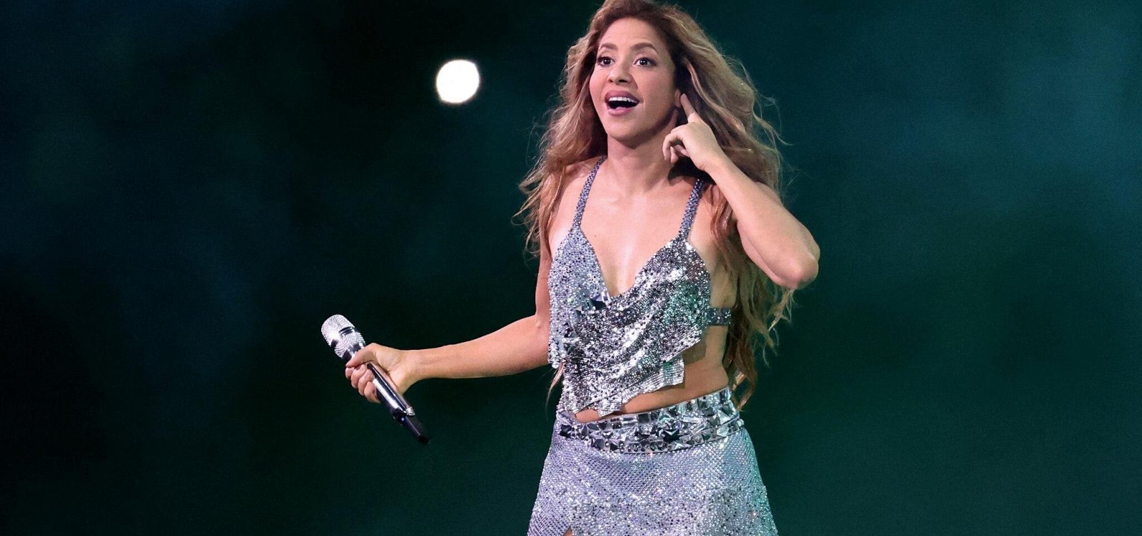 Shakira cancela show no Peru após internação por dores abdominais